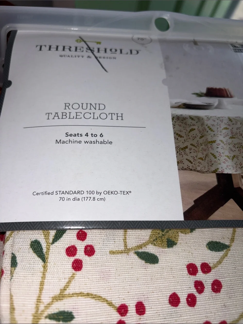 Round Table Cloth - Holly Pattern - Picture 3 of 5